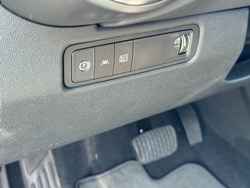 Chevrolet Equinox EV Vehicle Full-screen Gallery Image 10