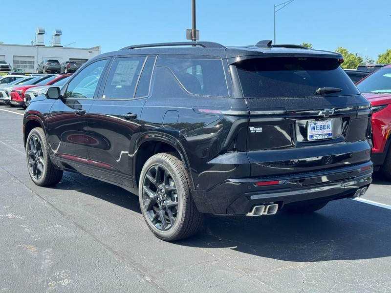 Chevrolet Traverse Vehicle Full-screen Gallery Image 3