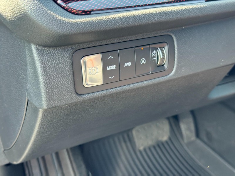Chevrolet Traverse Vehicle Full-screen Gallery Image 11
