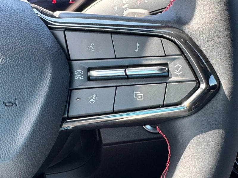 Chevrolet Traverse Vehicle Full-screen Gallery Image 13