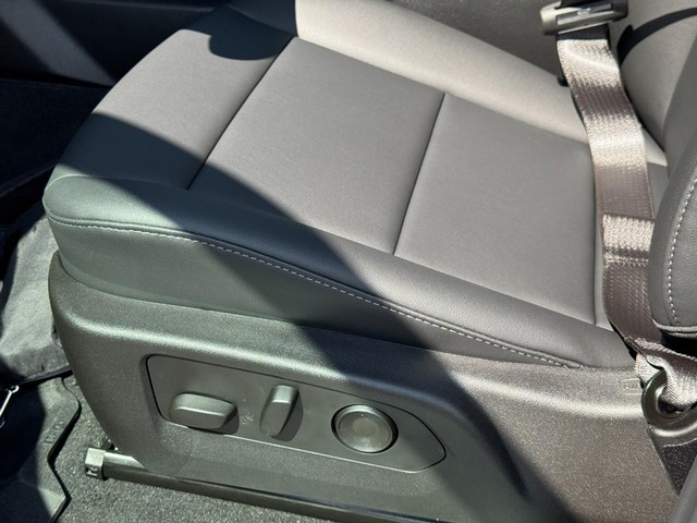 2026 Chevrolet Colorado LT - Photo 12