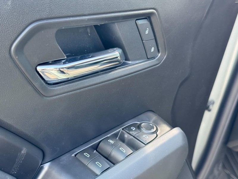 Chevrolet Colorado Vehicle Full-screen Gallery Image 11