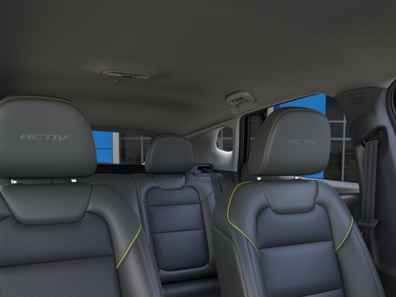 Chevrolet Trax Vehicle Full-screen Gallery Image 24