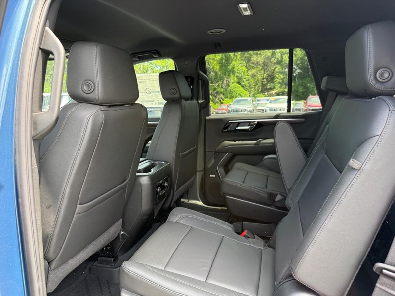 Chevrolet Tahoe Vehicle Full-screen Gallery Image 7