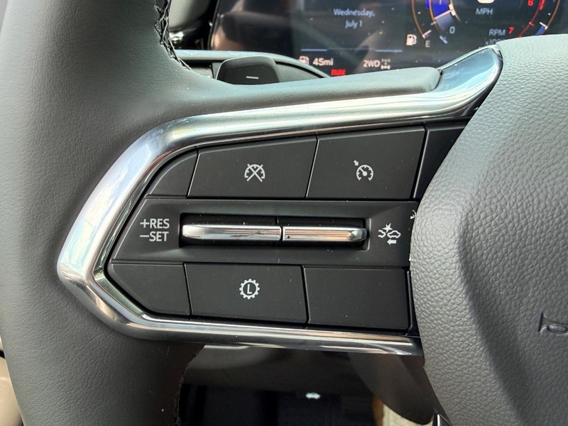 Chevrolet Tahoe Vehicle Full-screen Gallery Image 16