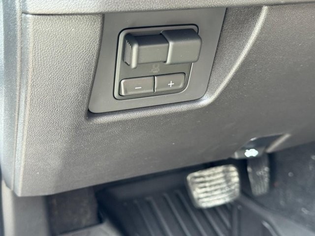 Chevrolet Colorado Vehicle Full-screen Gallery Image 14