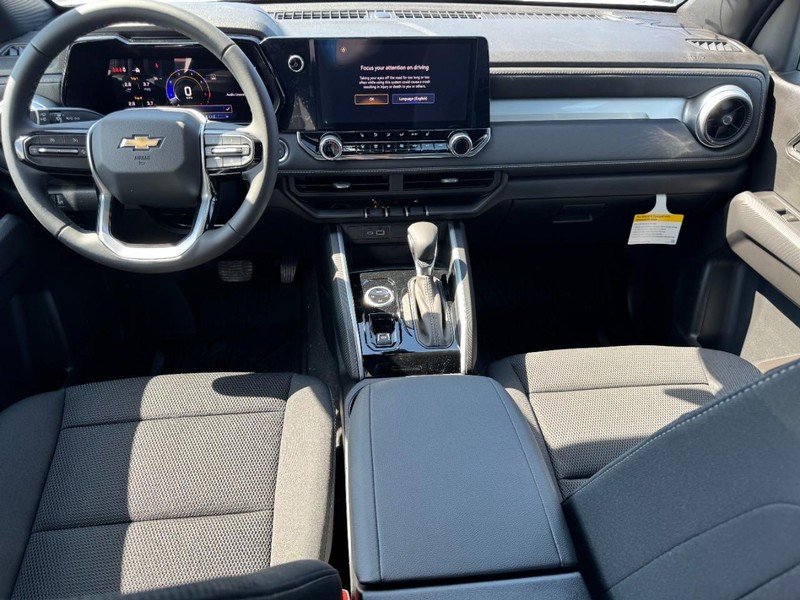 Chevrolet Colorado Vehicle Full-screen Gallery Image 6