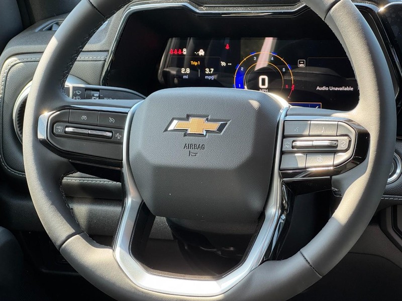 Chevrolet Colorado Vehicle Full-screen Gallery Image 7