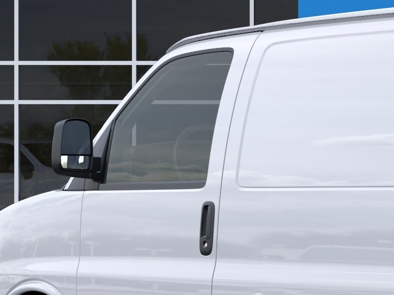 Chevrolet Express Cargo Van Vehicle Full-screen Gallery Image 12
