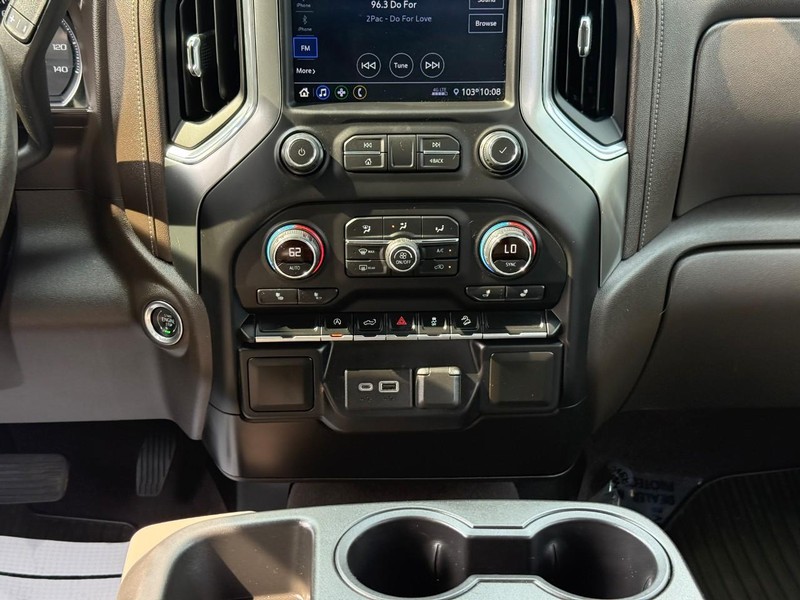 Chevrolet Silverado 1500 Vehicle Full-screen Gallery Image 14