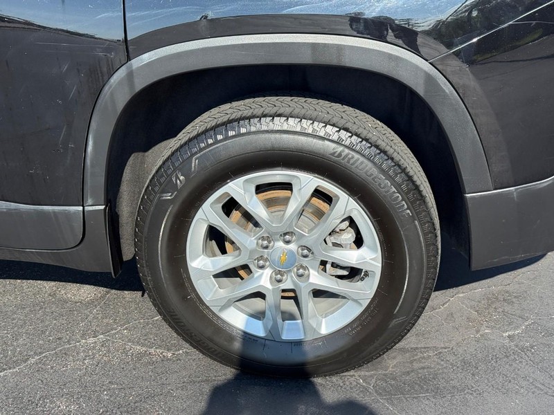 Chevrolet Traverse Vehicle Full-screen Gallery Image 4