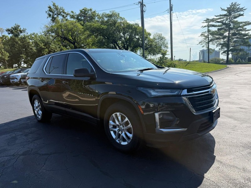 Chevrolet Traverse Vehicle Full-screen Gallery Image 9
