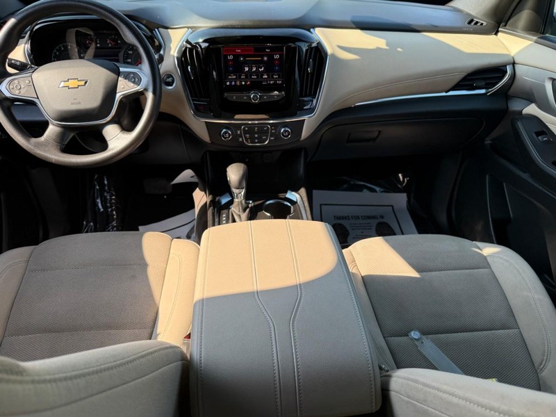 Chevrolet Traverse Vehicle Full-screen Gallery Image 13
