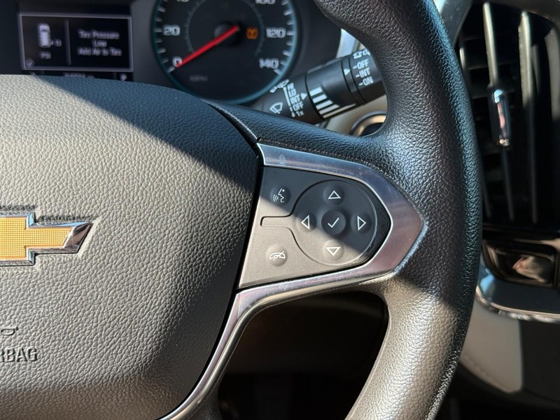 Chevrolet Traverse Vehicle Full-screen Gallery Image 20