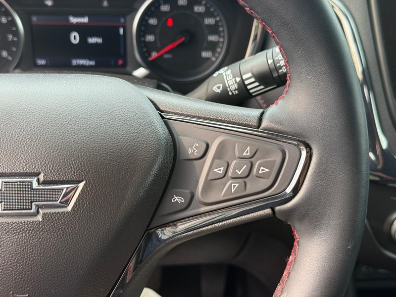 Chevrolet Equinox Vehicle Full-screen Gallery Image 20