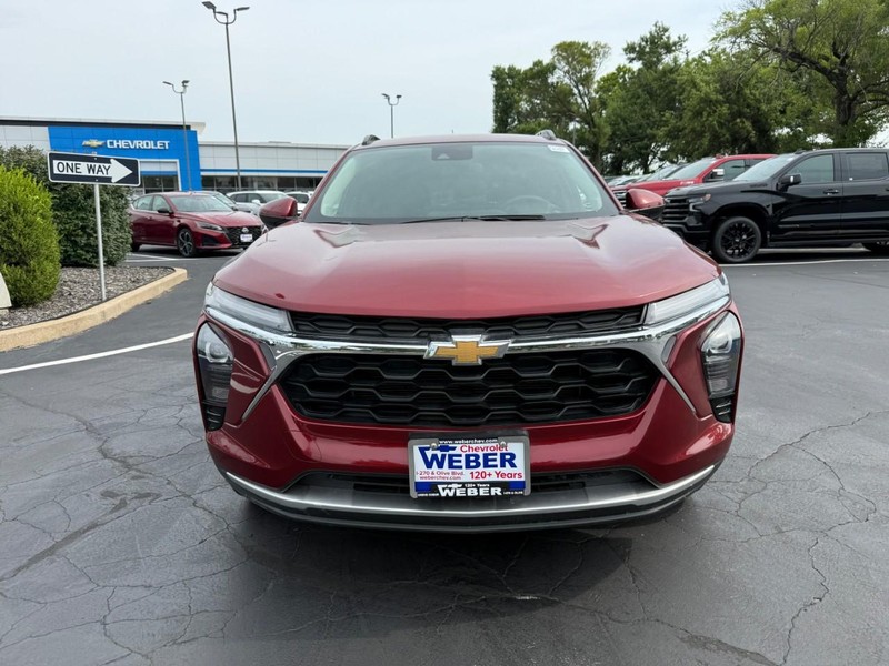 Chevrolet Trax Vehicle Full-screen Gallery Image 9
