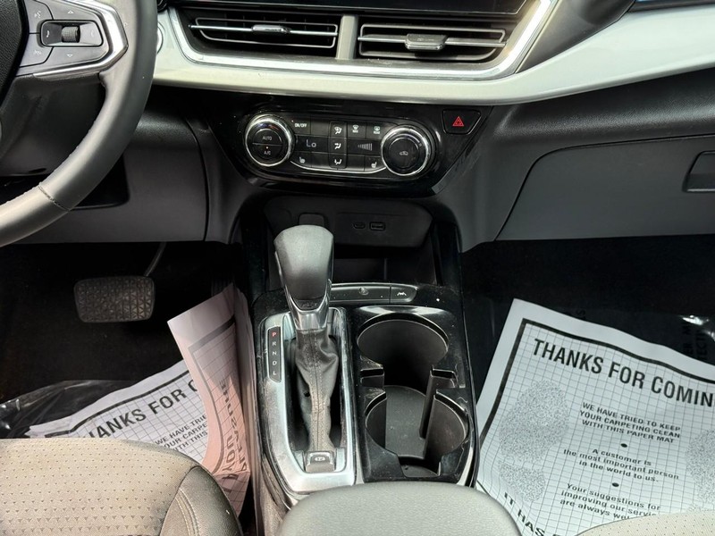 Chevrolet Trax Vehicle Full-screen Gallery Image 14