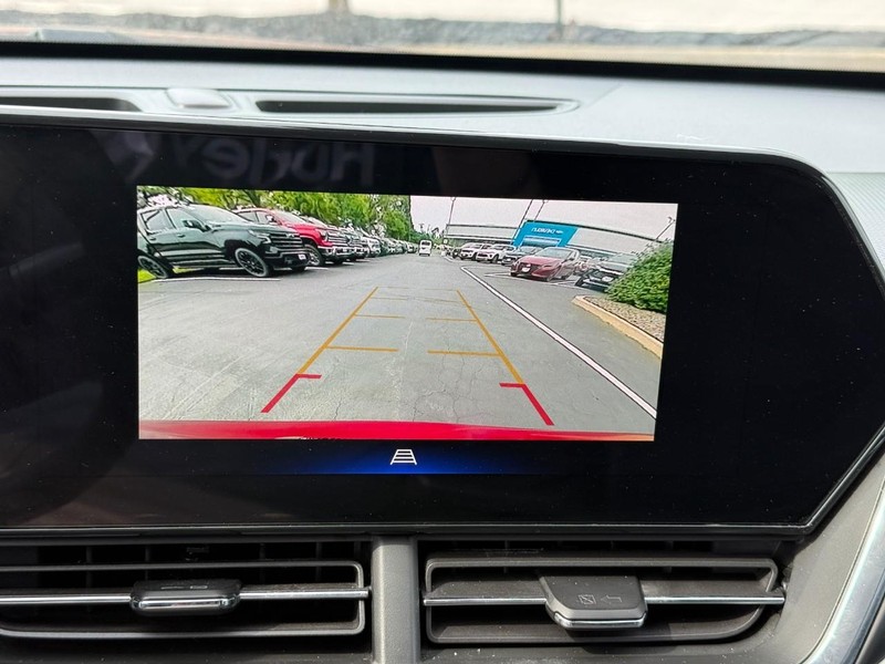 Chevrolet Trax Vehicle Full-screen Gallery Image 21