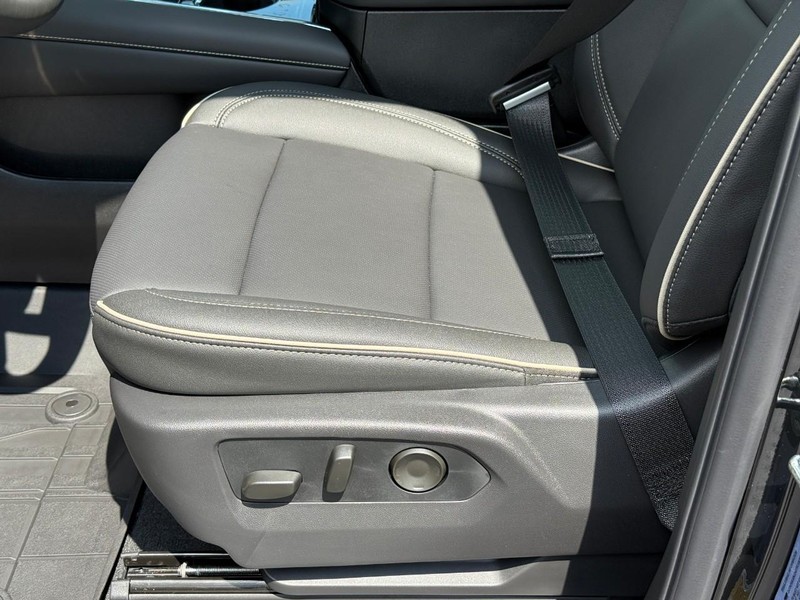 Chevrolet Tahoe Vehicle Full-screen Gallery Image 14