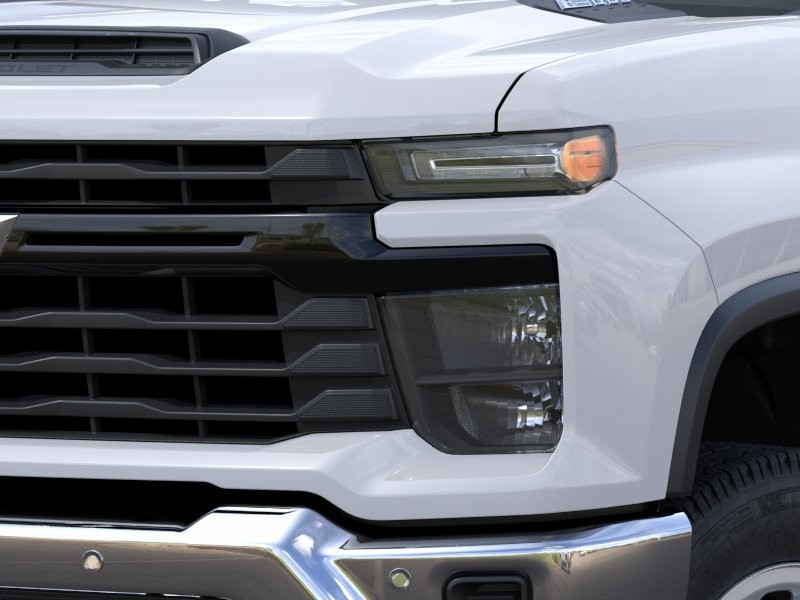 Chevrolet Silverado 2500HD Vehicle Full-screen Gallery Image 10