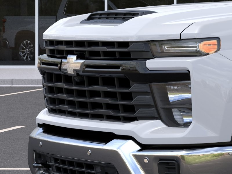 Chevrolet Silverado 2500HD Vehicle Full-screen Gallery Image 13