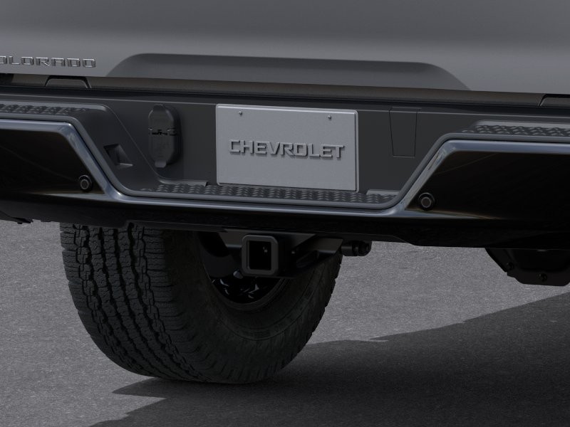 Chevrolet Colorado Vehicle Full-screen Gallery Image 14