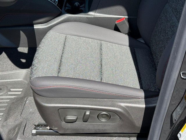 2026 Chevrolet Colorado Z71 - Photo 10