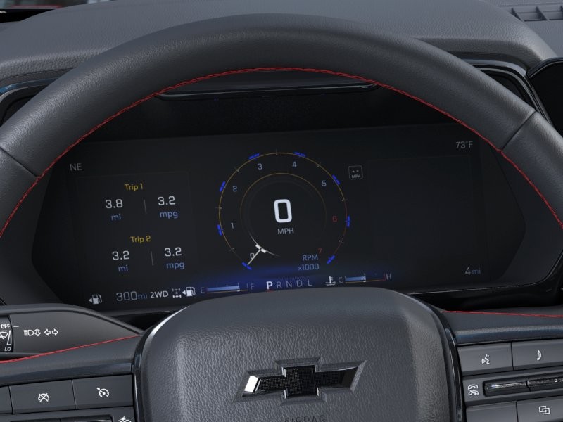 Chevrolet Colorado Vehicle Full-screen Gallery Image 18
