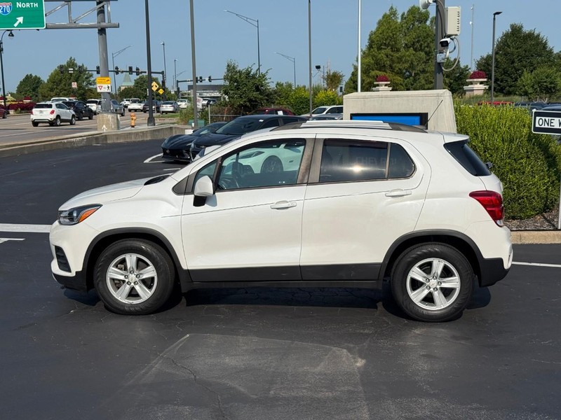 Chevrolet Trax Vehicle Full-screen Gallery Image 2