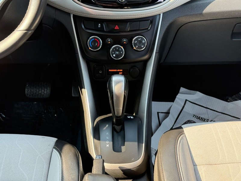 Chevrolet Trax Vehicle Full-screen Gallery Image 14