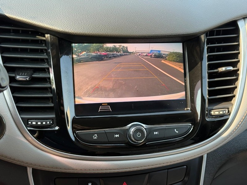 Chevrolet Trax Vehicle Full-screen Gallery Image 22