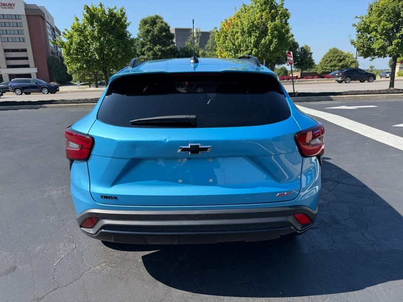 Chevrolet Trax Vehicle Full-screen Gallery Image 7