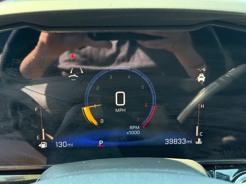 Chevrolet Trax Vehicle Full-screen Gallery Image 21