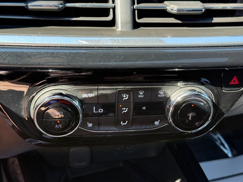 Chevrolet Trax Vehicle Full-screen Gallery Image 22