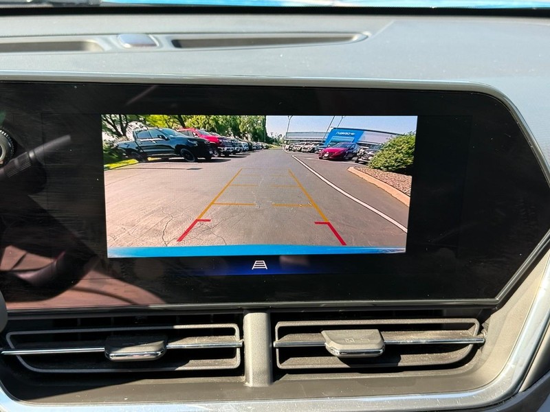 Chevrolet Trax Vehicle Full-screen Gallery Image 23