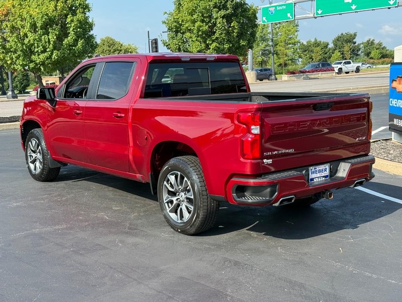 Chevrolet Silverado 1500 Vehicle Full-screen Gallery Image 3