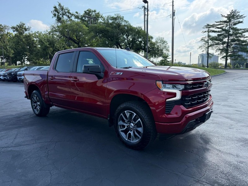 Chevrolet Silverado 1500 Vehicle Full-screen Gallery Image 9