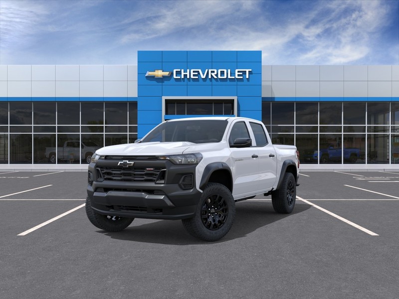 Chevrolet Colorado Vehicle Full-screen Gallery Image 8