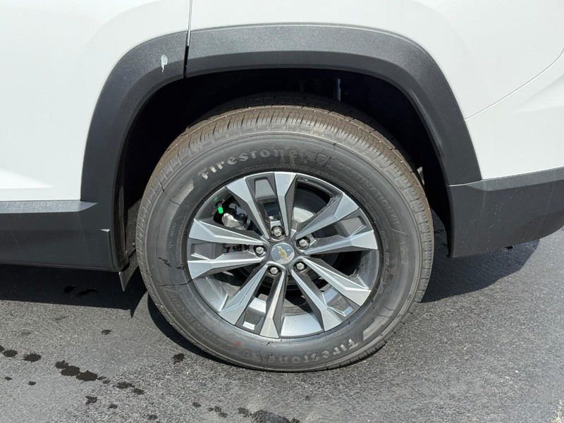 Chevrolet Equinox Vehicle Full-screen Gallery Image 4