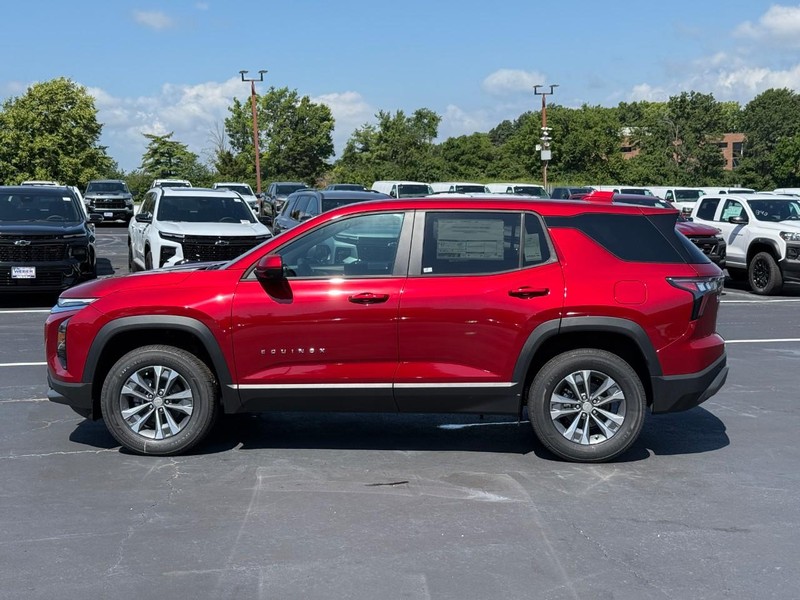 Chevrolet Equinox Vehicle Full-screen Gallery Image 2