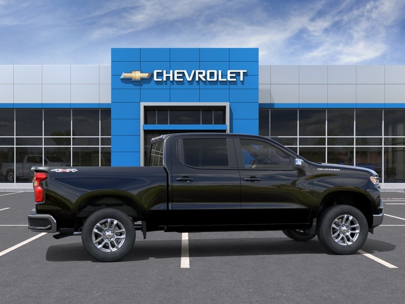 Chevrolet Silverado 1500 Vehicle Full-screen Gallery Image 5
