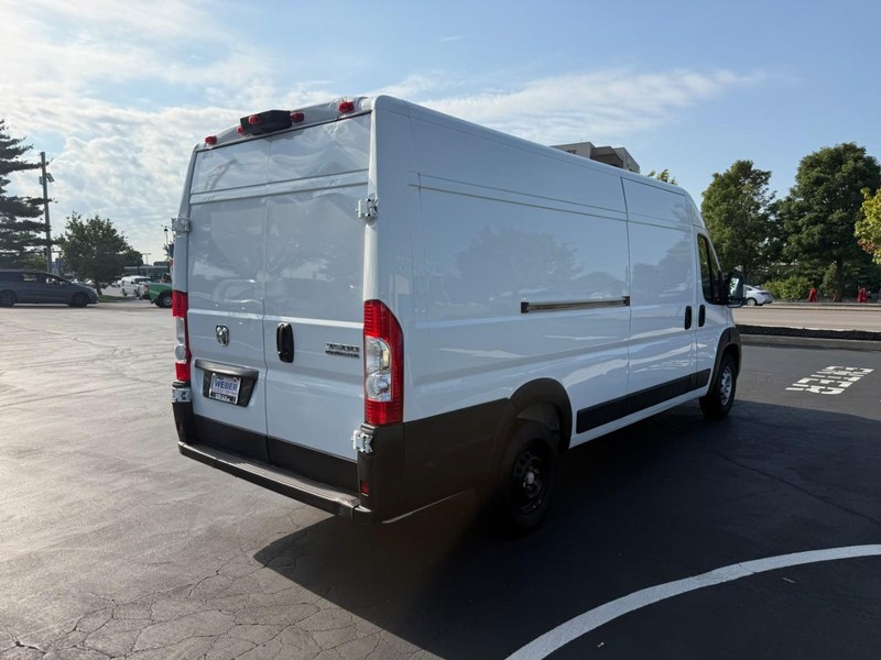 Ram ProMaster Cargo Van Vehicle Full-screen Gallery Image 7
