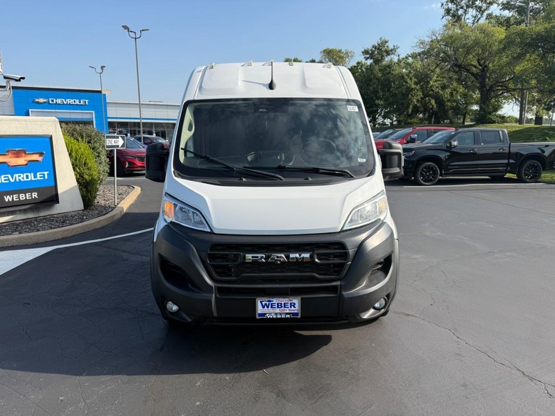 Ram ProMaster Cargo Van Vehicle Full-screen Gallery Image 9