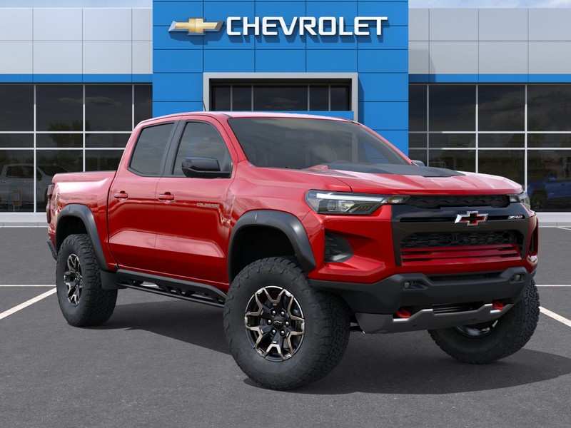 Chevrolet Colorado Vehicle Full-screen Gallery Image 7