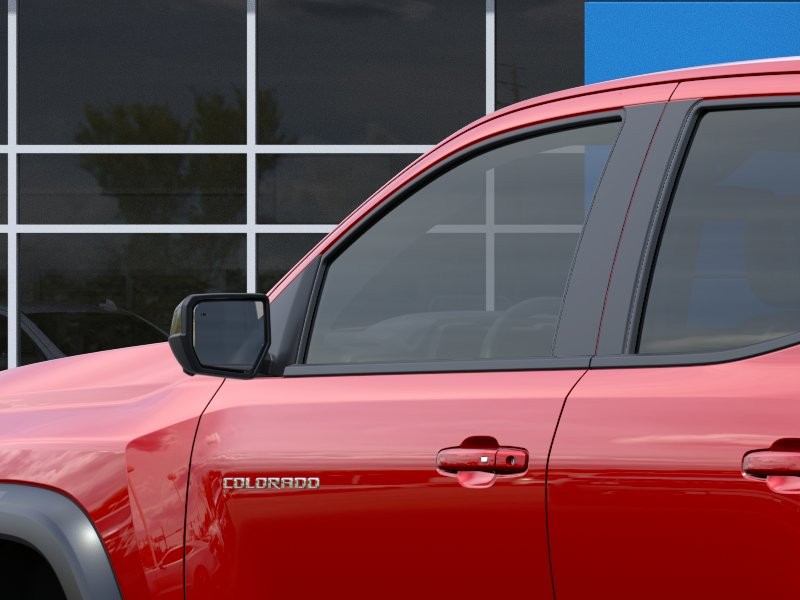 Chevrolet Colorado Vehicle Full-screen Gallery Image 12