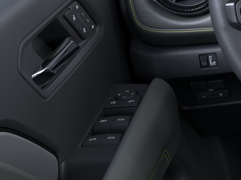 Chevrolet Colorado Vehicle Full-screen Gallery Image 22