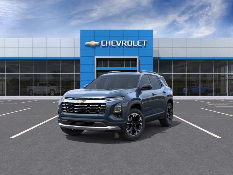 Chevrolet Equinox Vehicle Full-screen Gallery Image 8