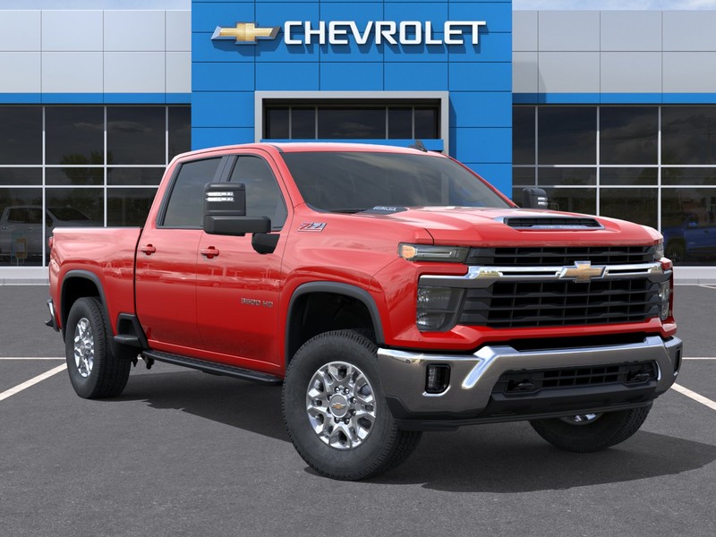 Chevrolet Silverado 3500HD Vehicle Full-screen Gallery Image 7