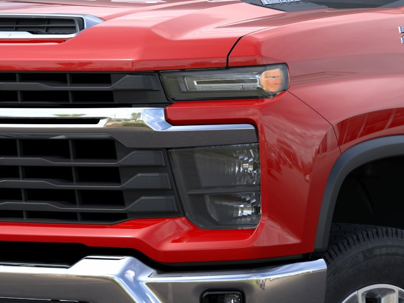 Chevrolet Silverado 3500HD Vehicle Full-screen Gallery Image 10