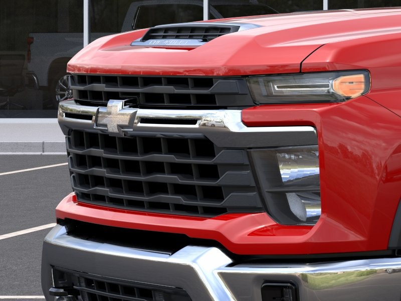Chevrolet Silverado 3500HD Vehicle Full-screen Gallery Image 13